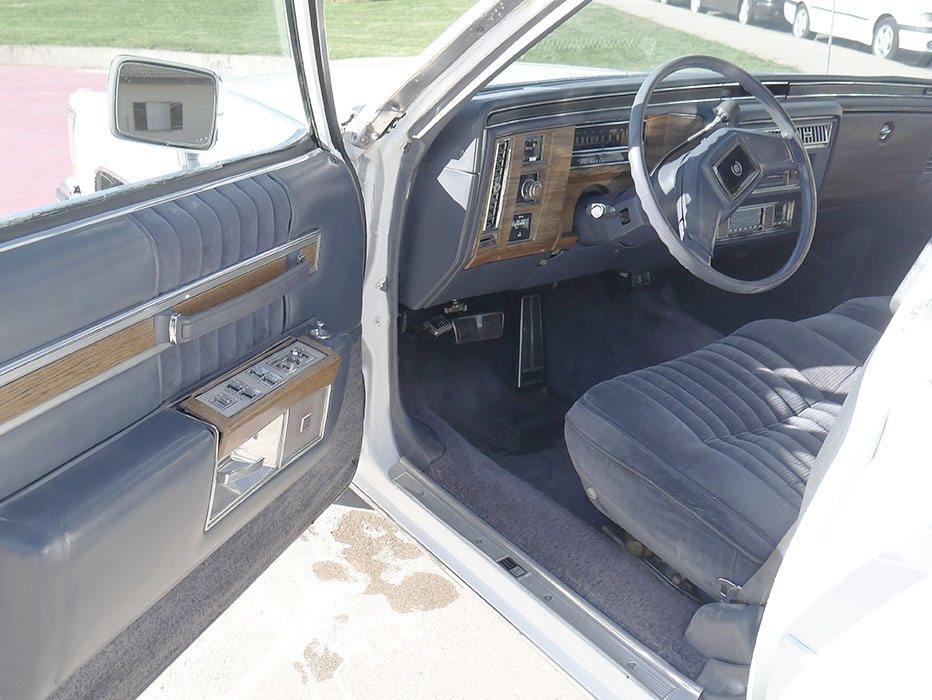 Cadillac DeVille Limusina