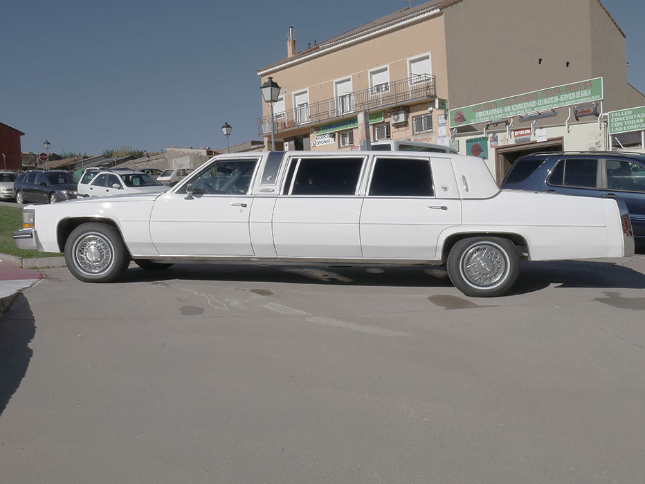 Cadillac DeVille Limusina