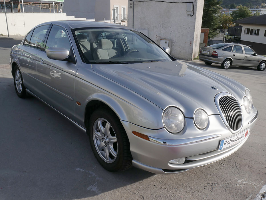 Jaguar S-Type 3.0 V6 Manual