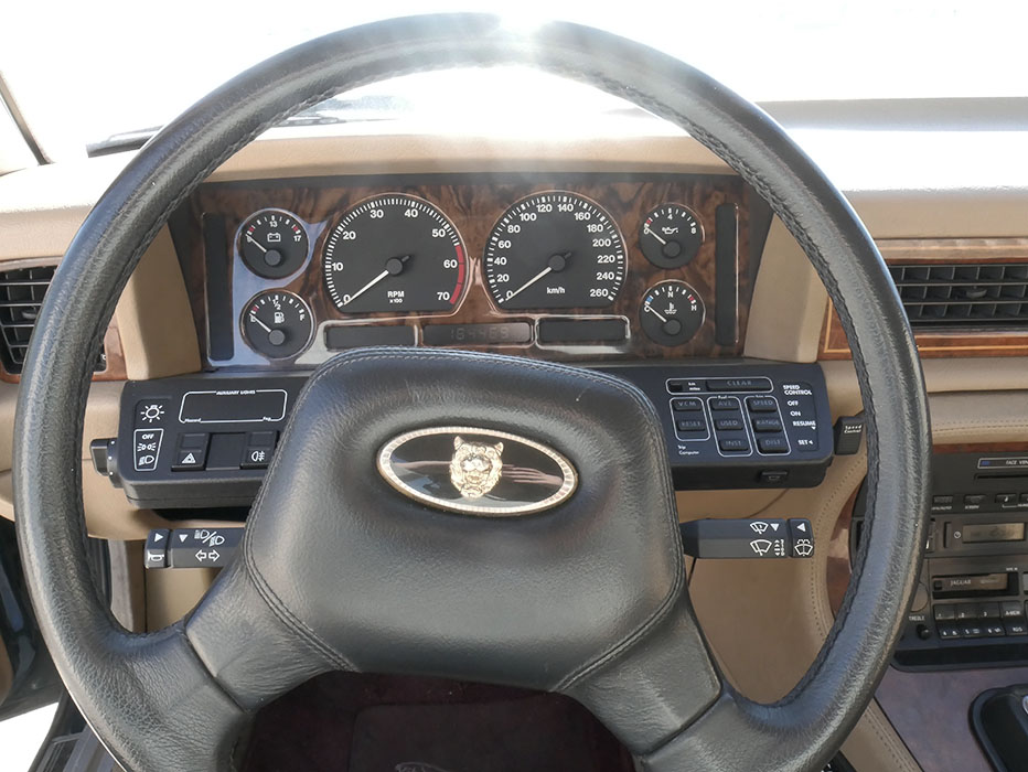 Jaguar Sovereign XJ6 3.2