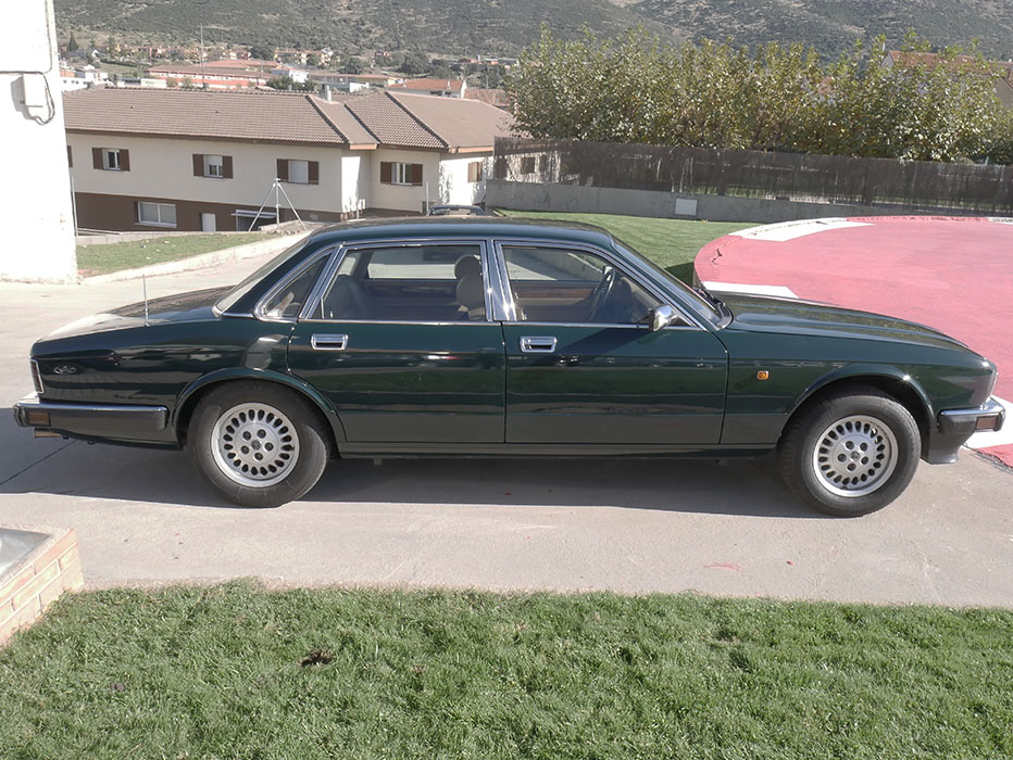 Jaguar Sovereign XJ6 3.2