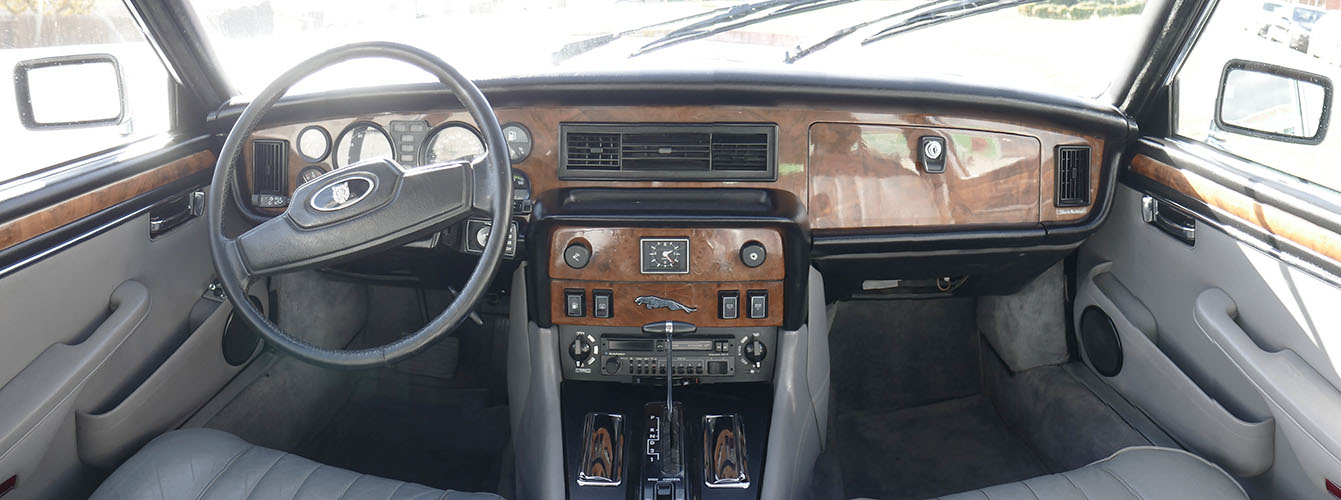 Jaguar Sovereign HE XJ12 5.3