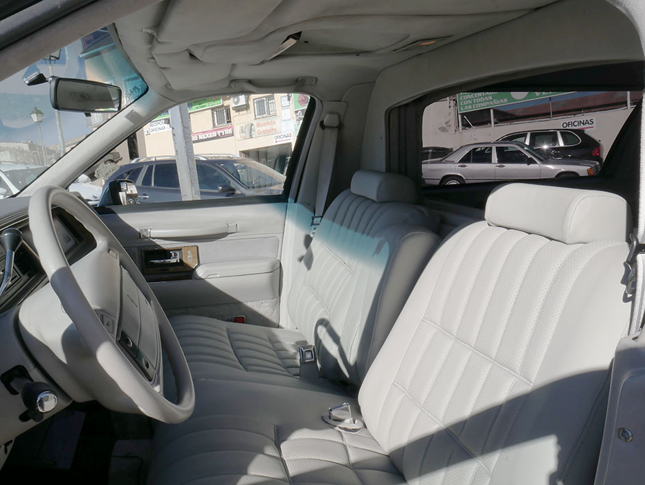 Ford Lincoln Town Car Limusina