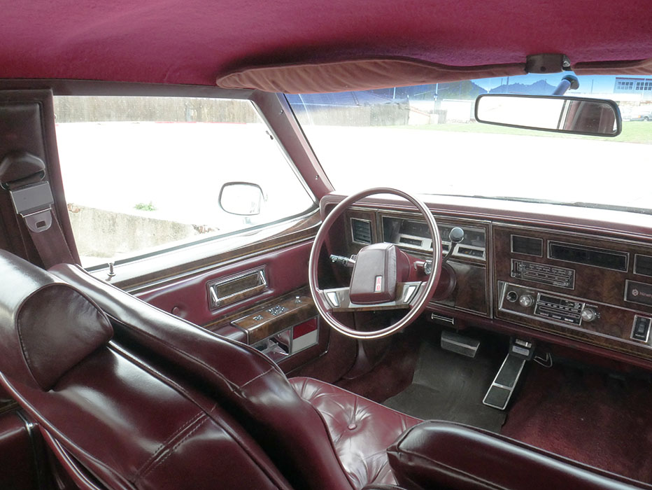 OldsMobile Ninety-Eight 98 Regency 5.0 V8