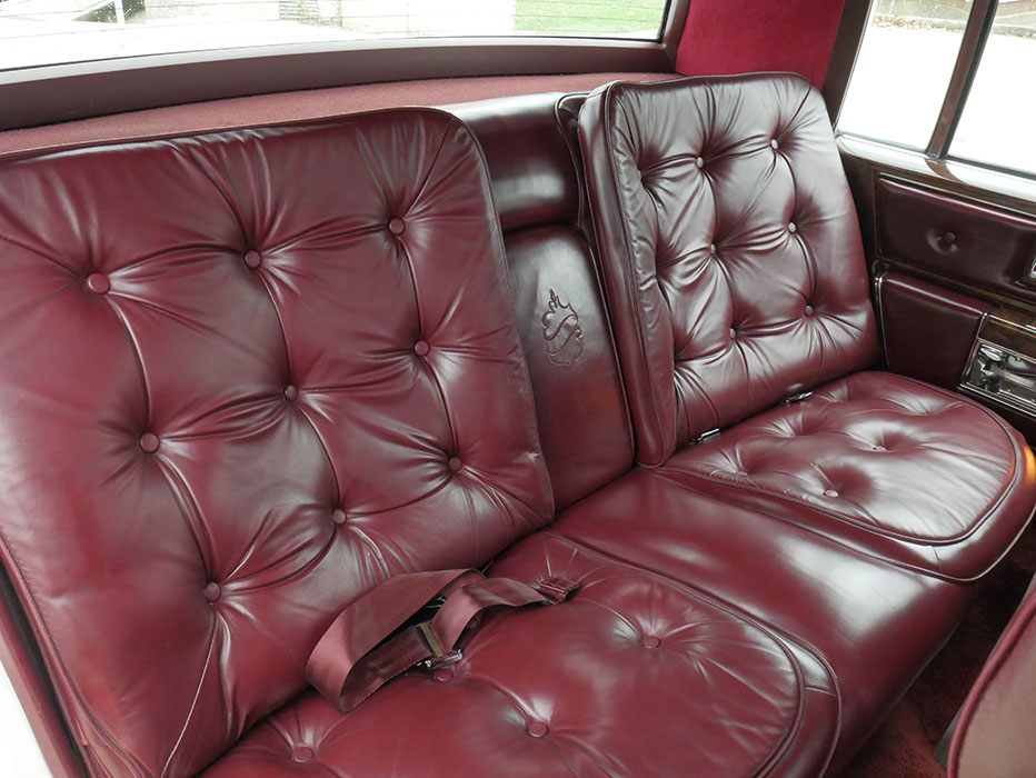 OldsMobile Ninety-Eight 98 Regency 5.0 V8