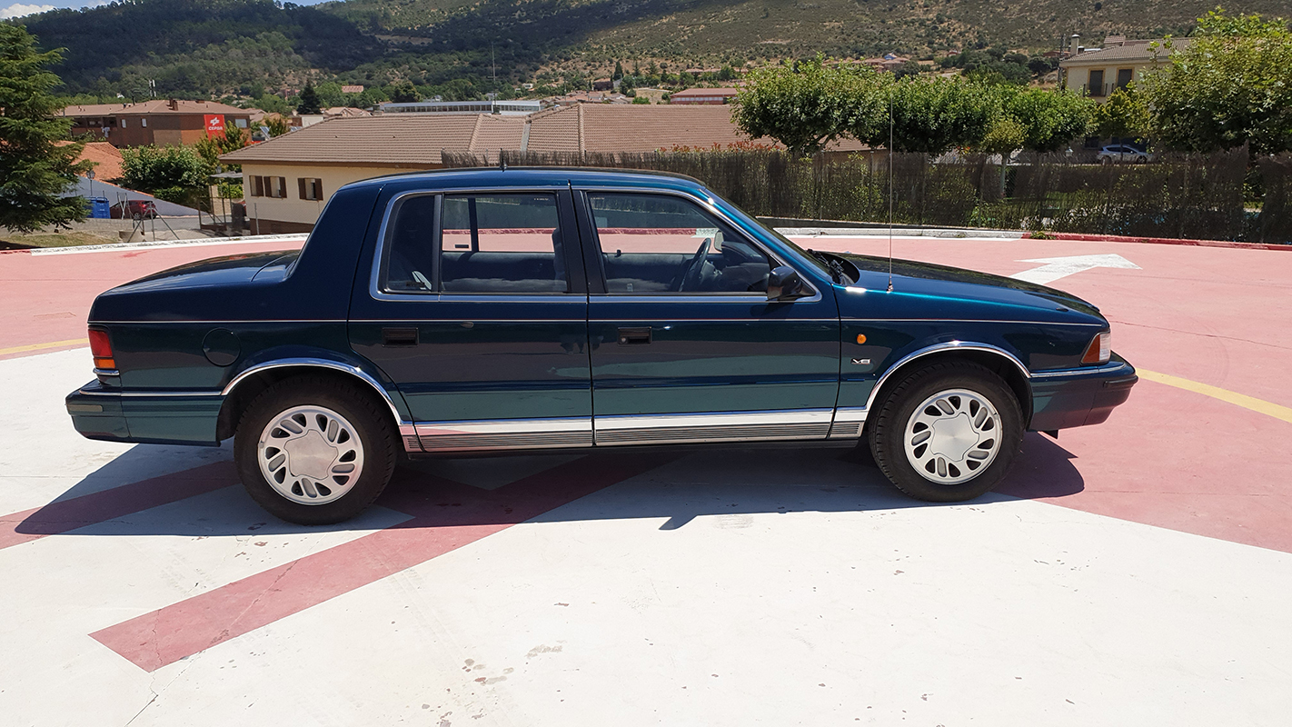 Chrysler Saratoga V6 LE