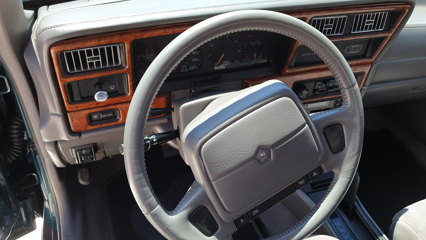 Chrysler Saratoga V6 LE