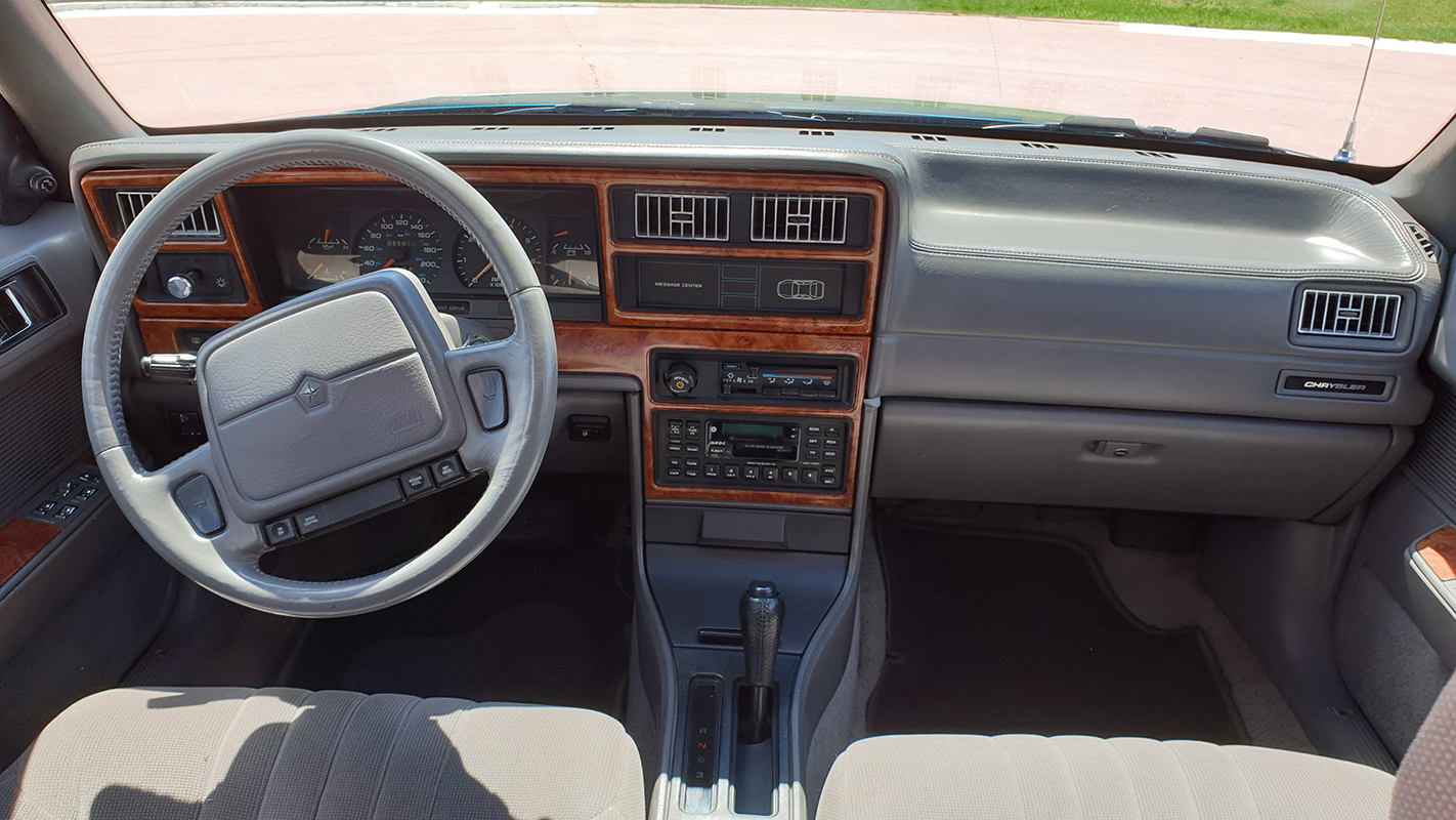 Chrysler Saratoga V6 LE