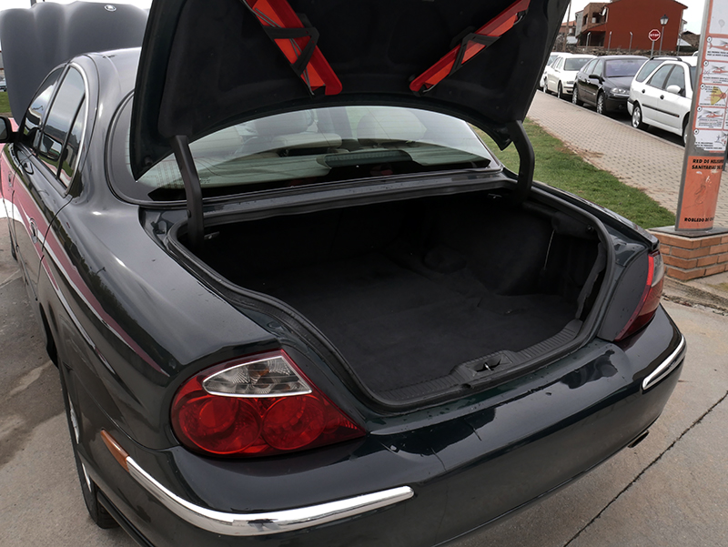 Jaguar S-Type 3.0 V6