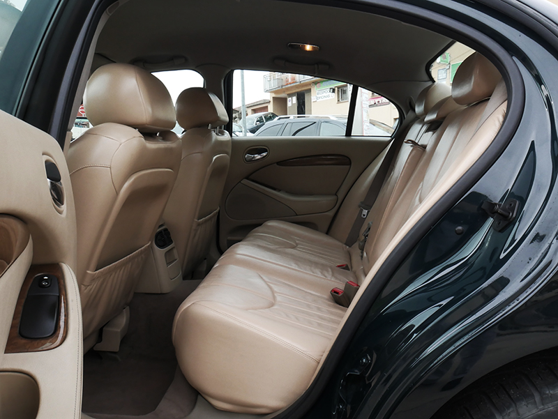 Jaguar S-Type 3.0 V6