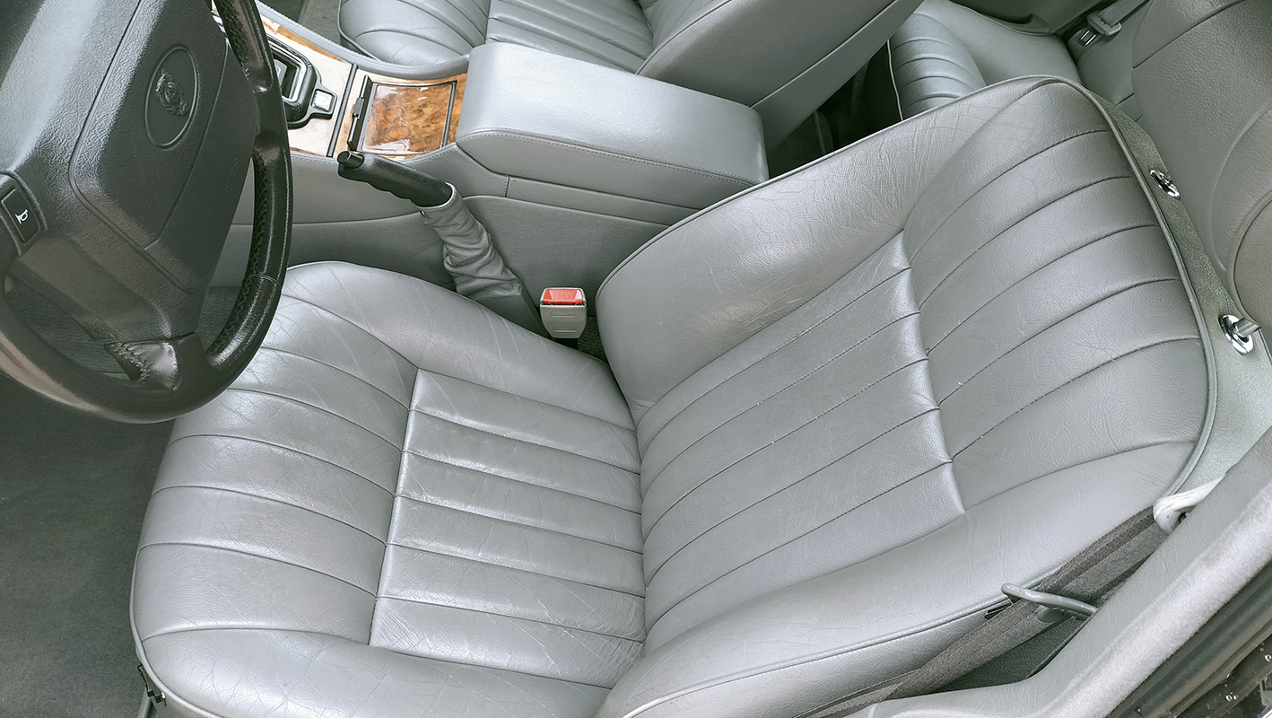 Jaguar Sovereign XJ6 3.2