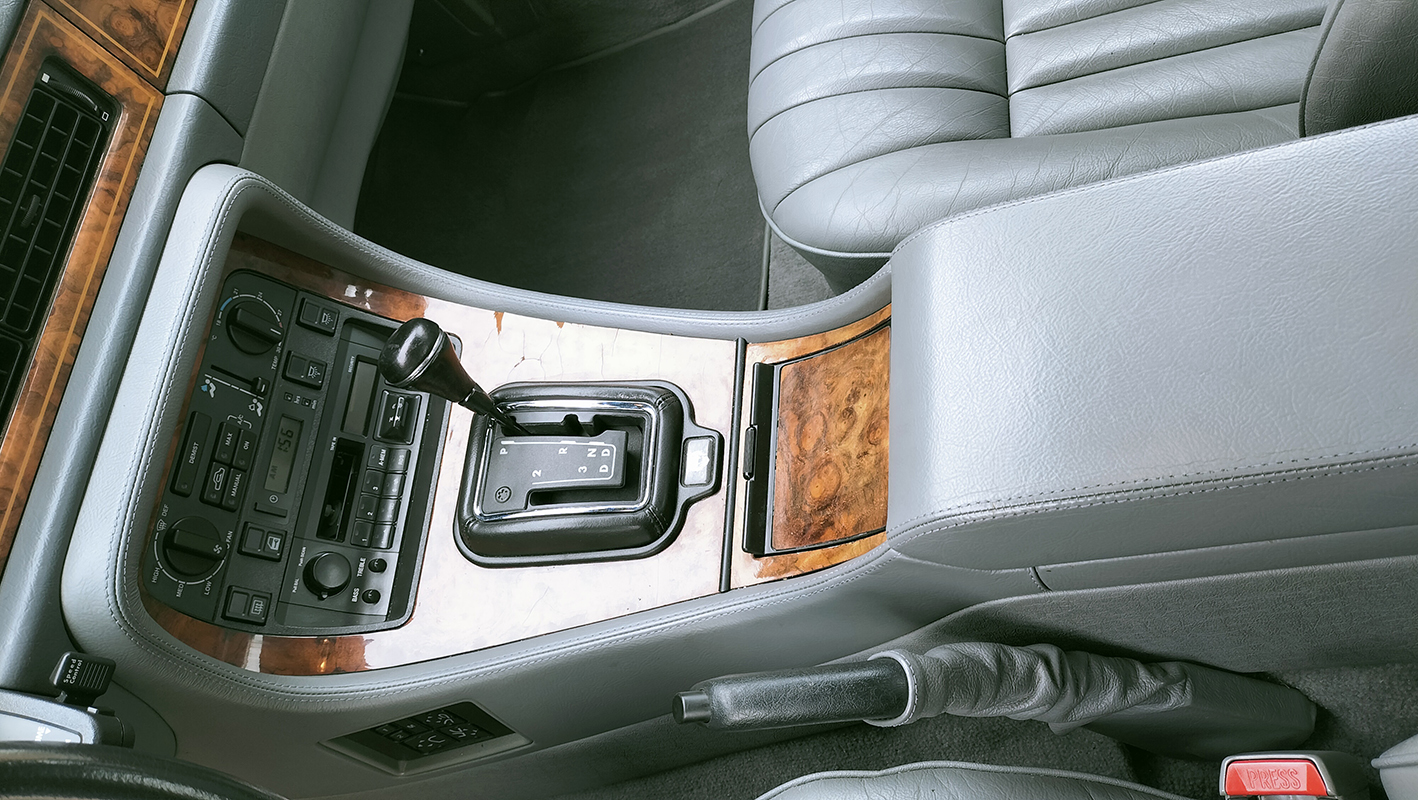 Jaguar Sovereign XJ6 3.2