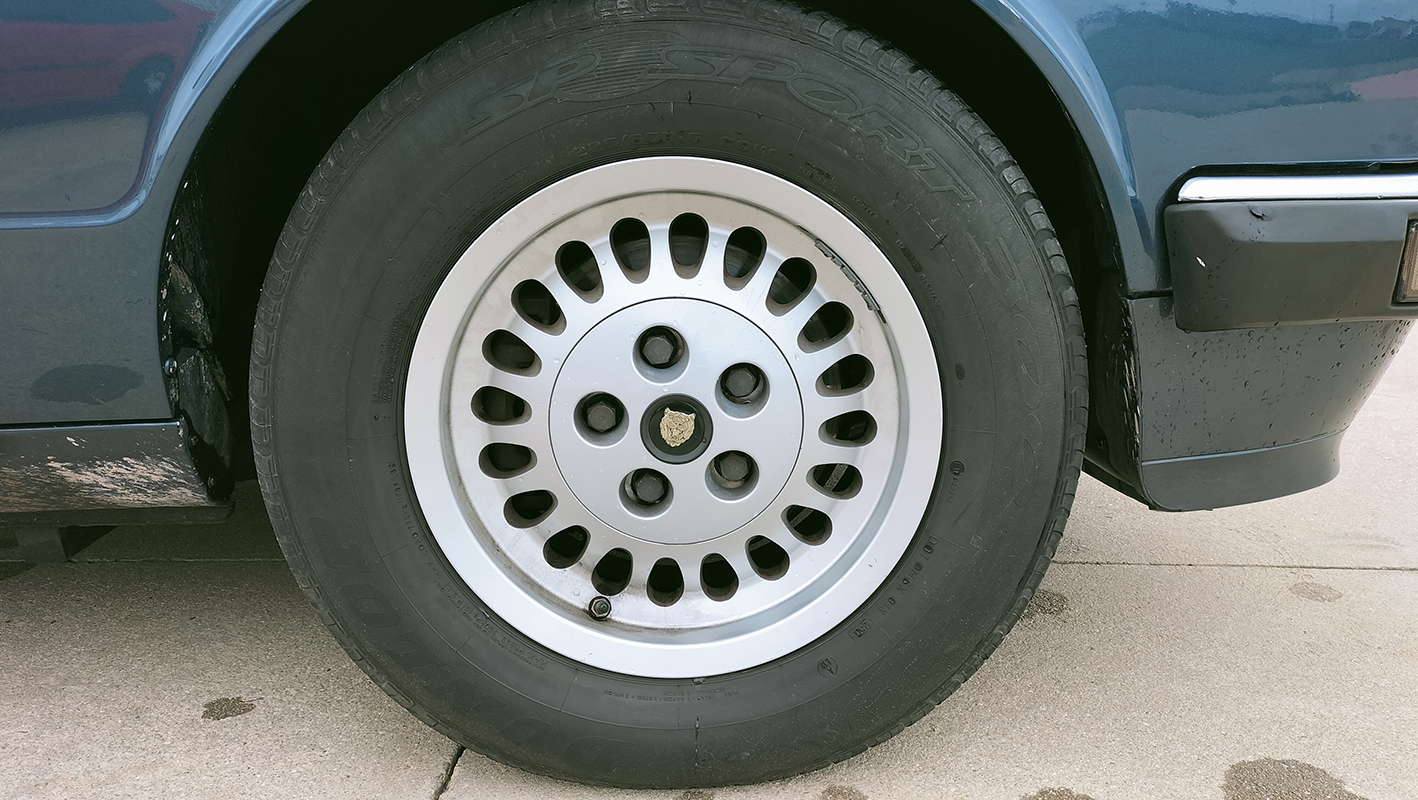 Jaguar Sovereign XJ6 3.2