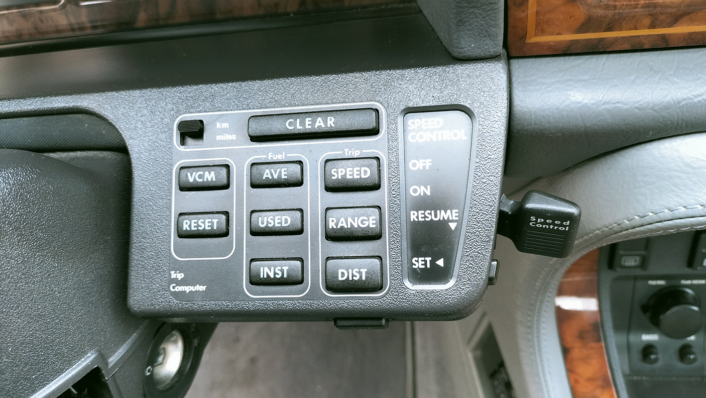 Jaguar Sovereign XJ6 3.2