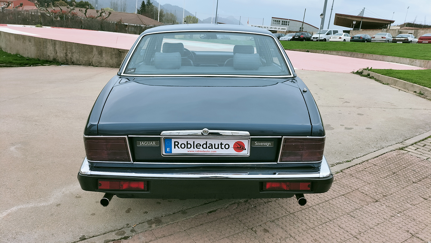Jaguar Sovereign XJ6 3.2