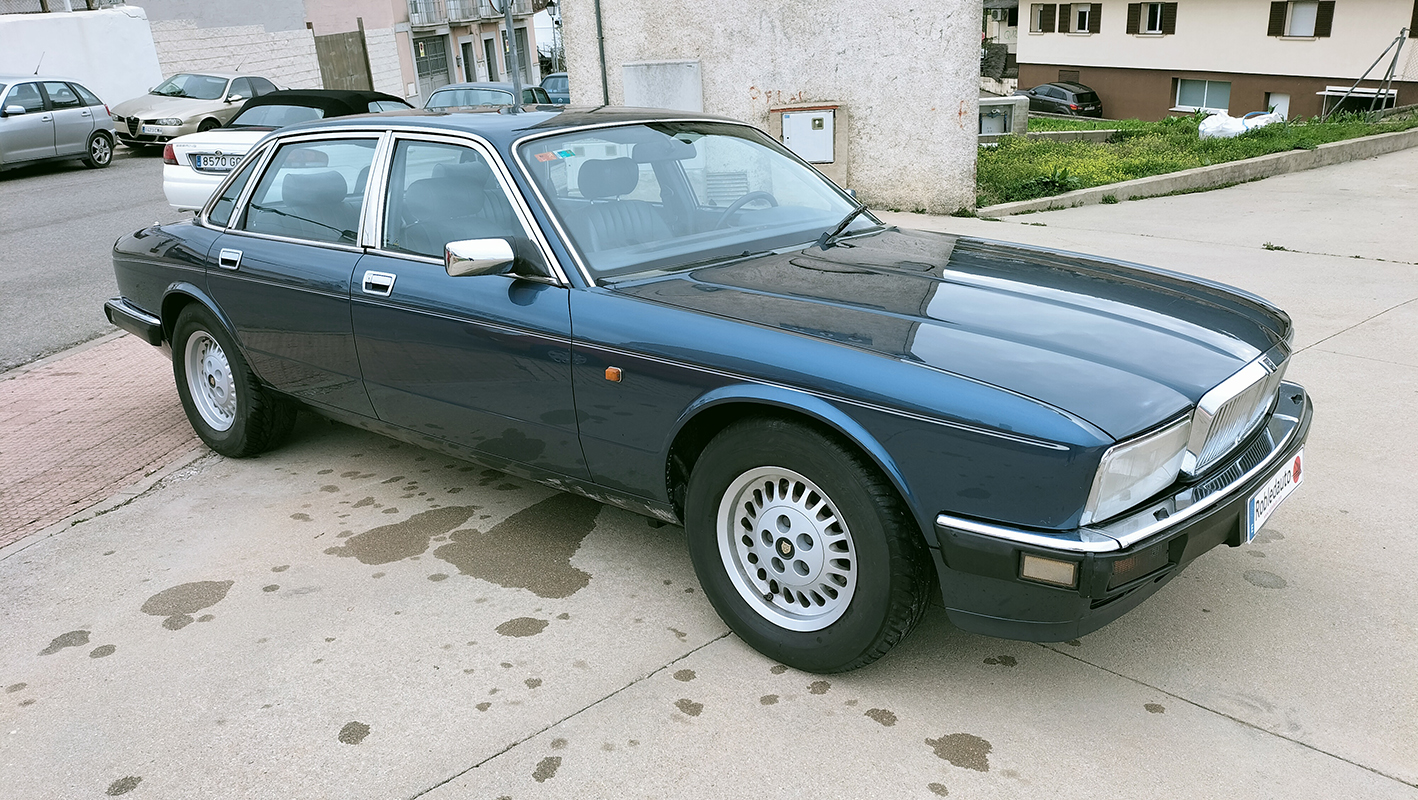 Jaguar Sovereign XJ6 3.2