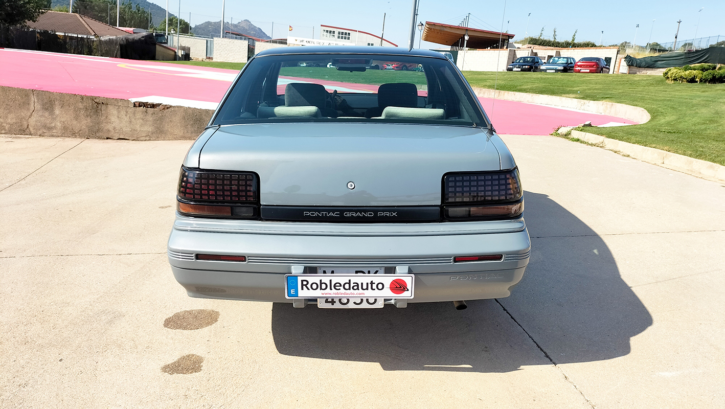 Pontiac Grand Prix LE