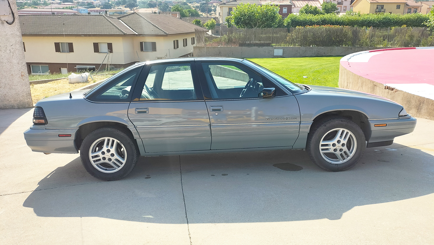 Pontiac Grand Prix LE