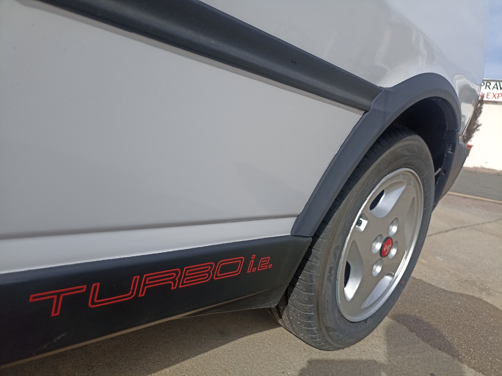 FIAT UNO TURBO IE