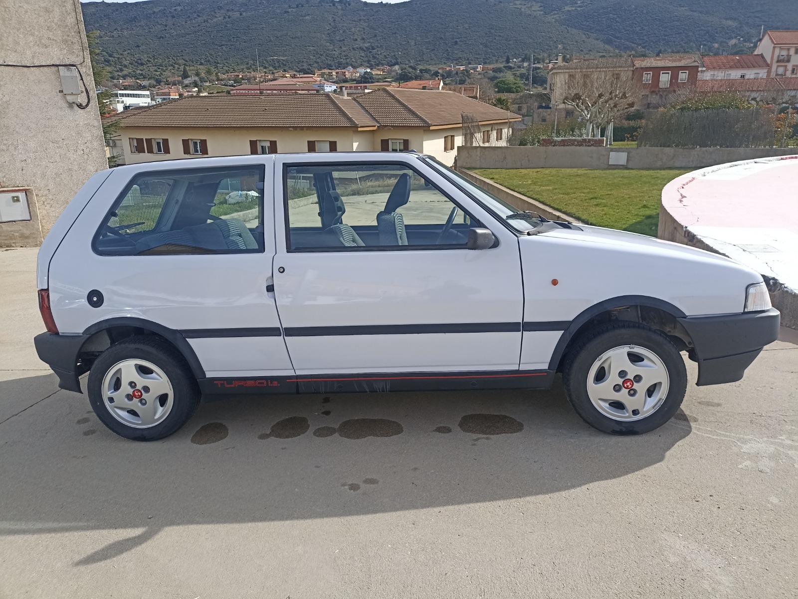 FIAT UNO TURBO IE