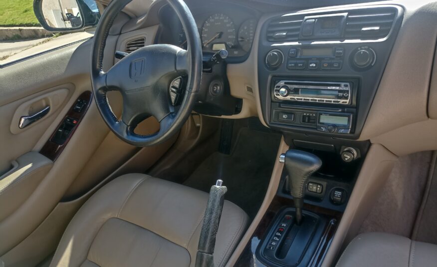 Honda Accord 3.0 V6