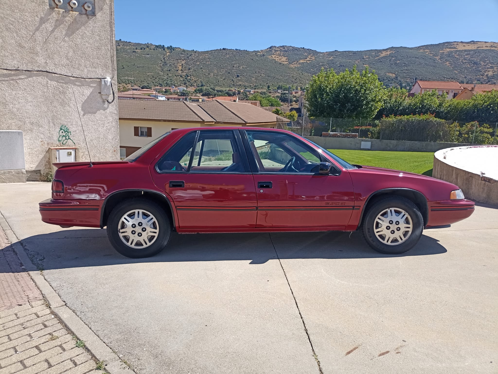 Chevrolet Lumina Sedan