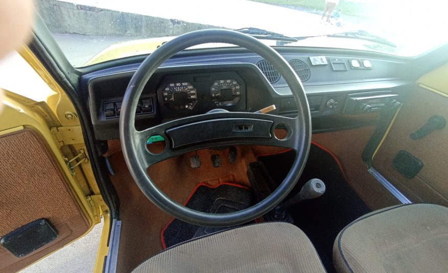 SEAT 127
