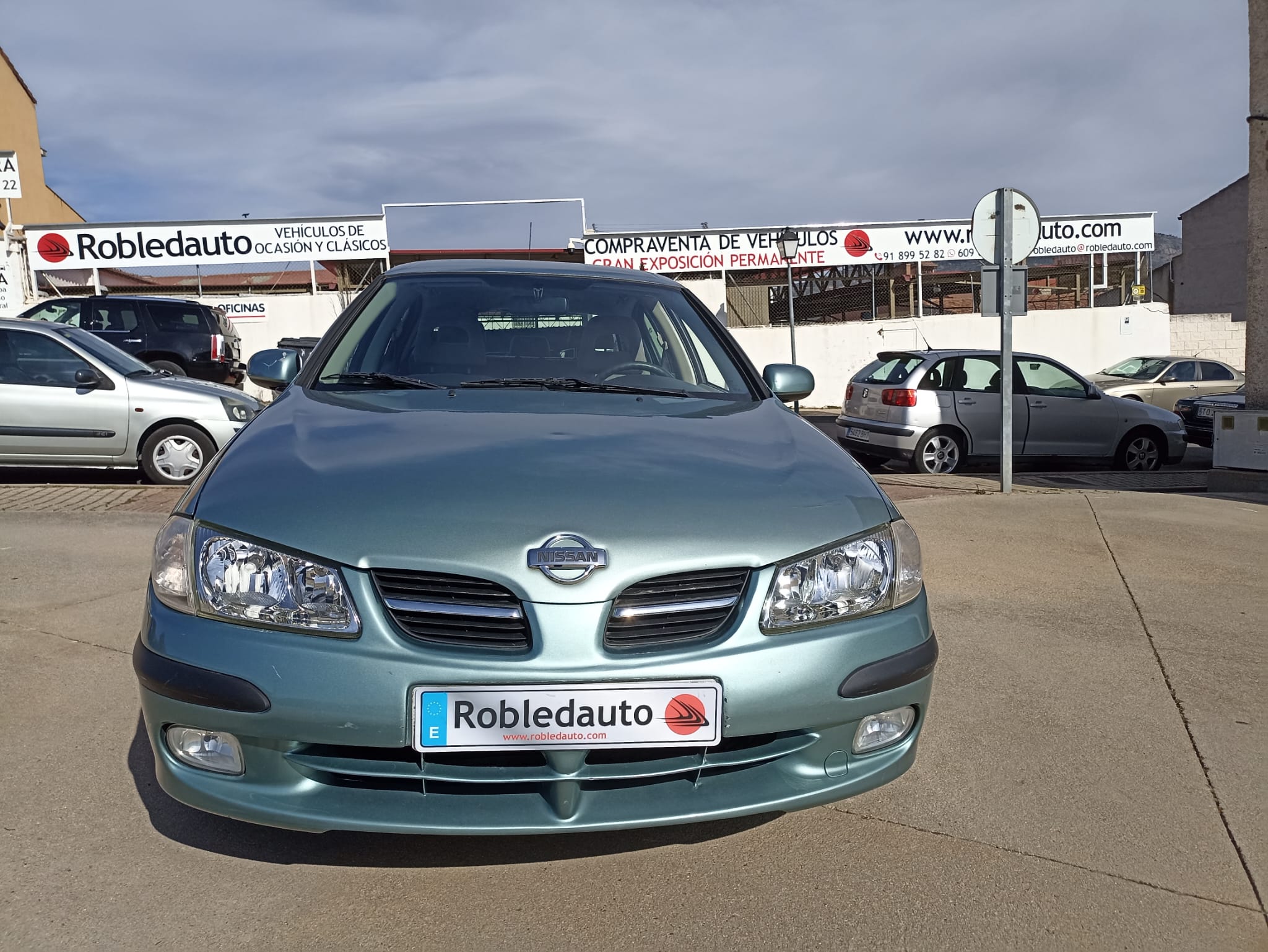 Nissan Almera – 2001