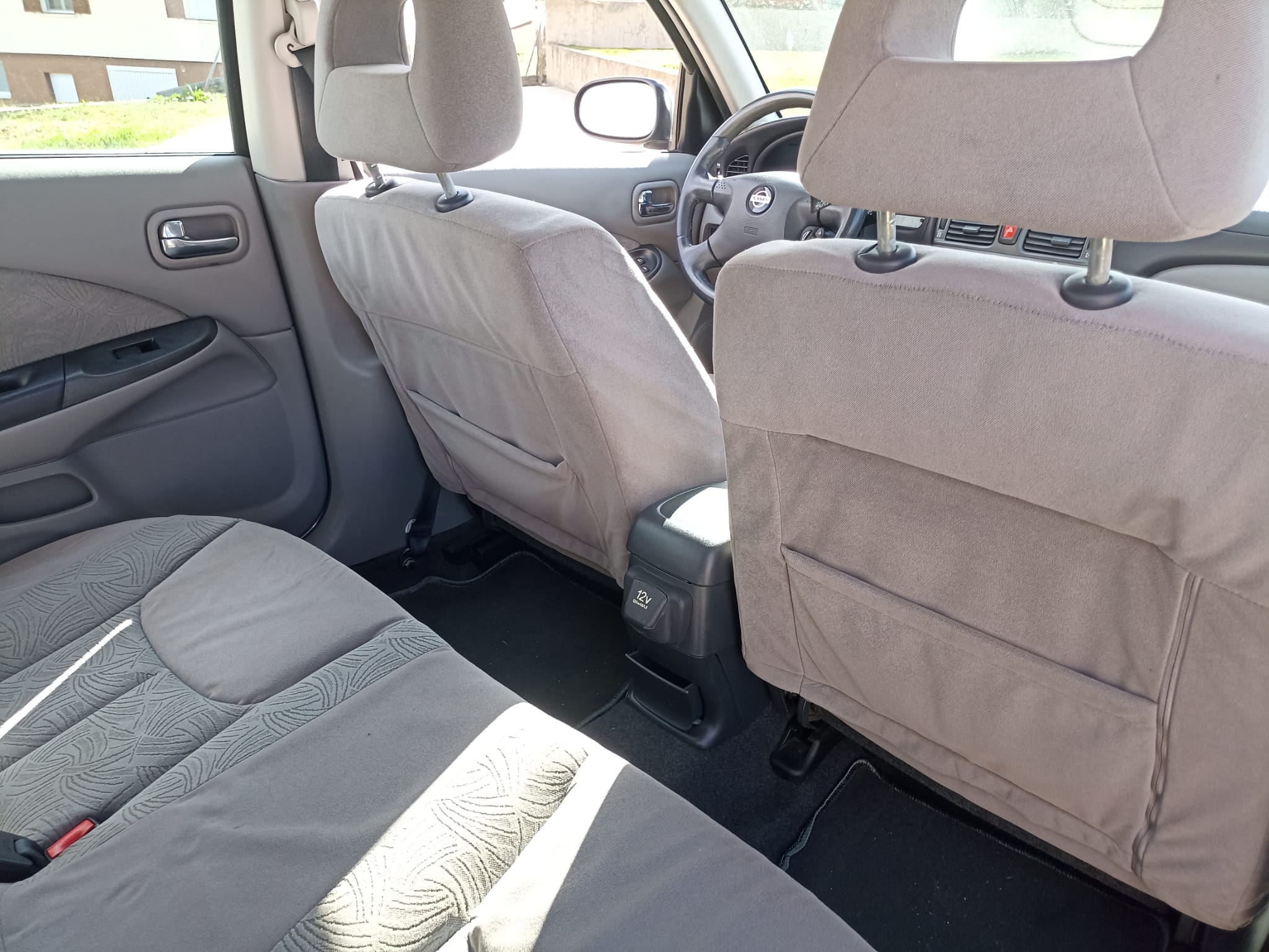 Nissan Almera – 2001