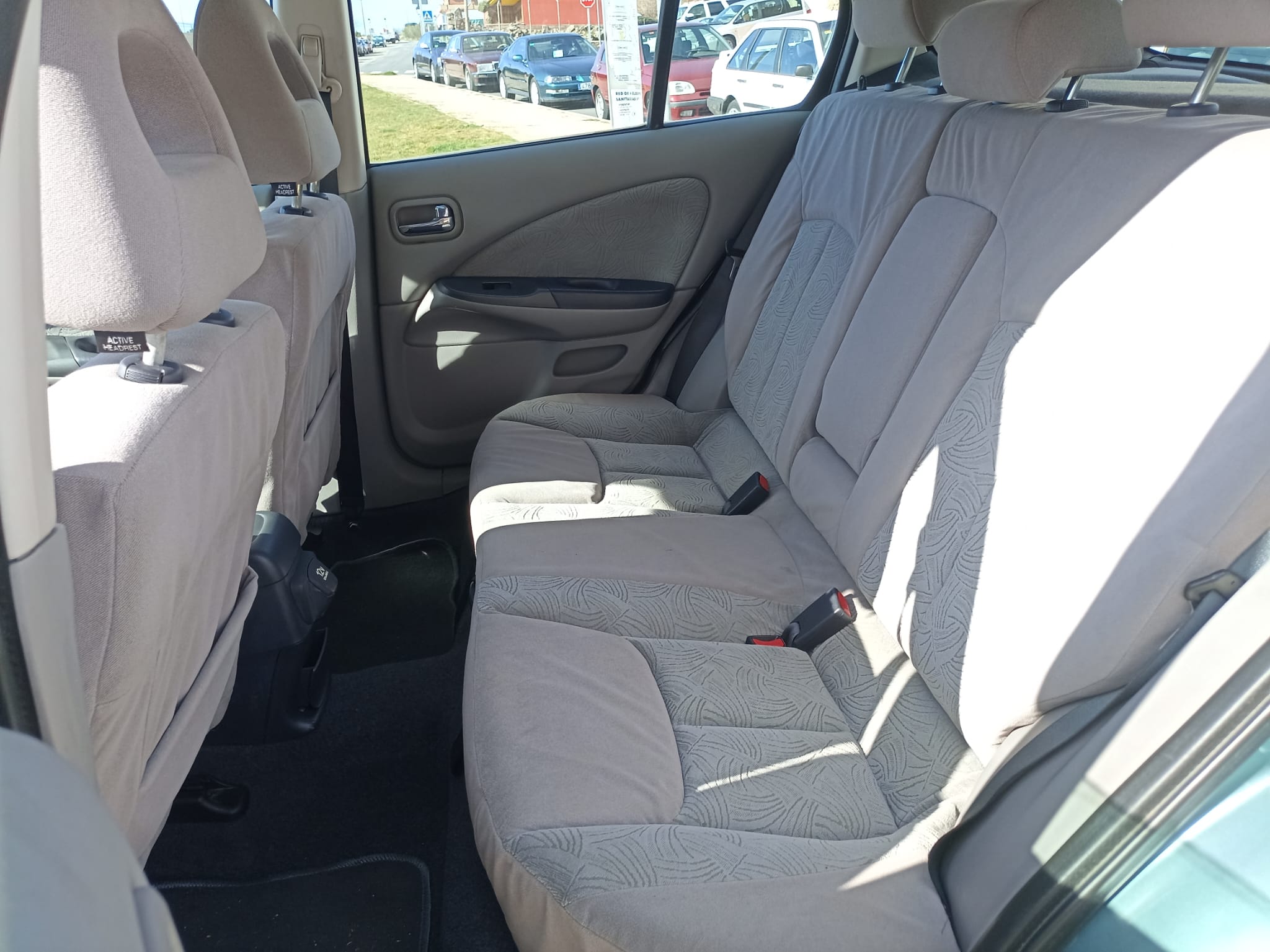 Nissan Almera – 2001